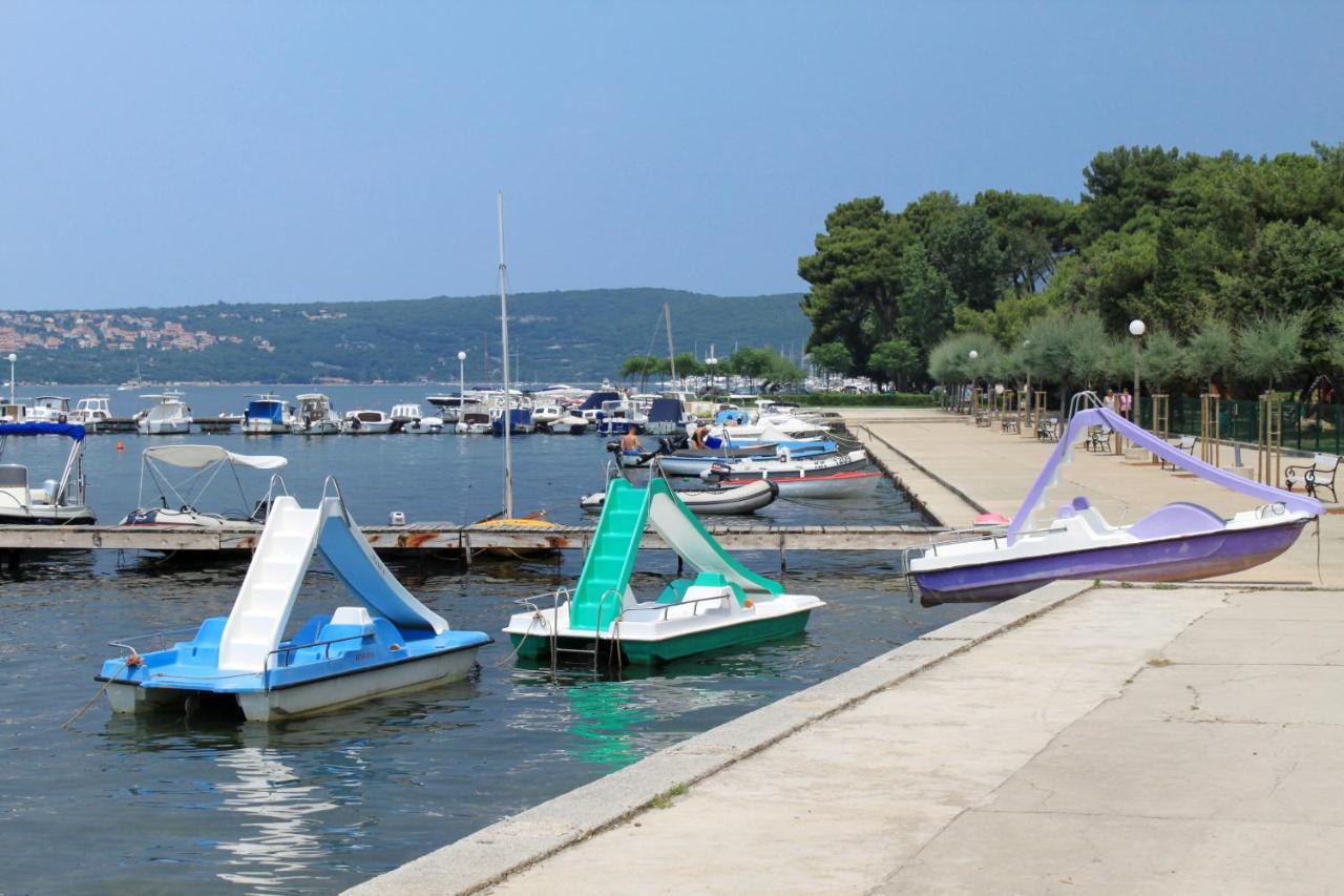 Apartments With A Parking Space Punat, Krk - 20553 Екстер'єр фото