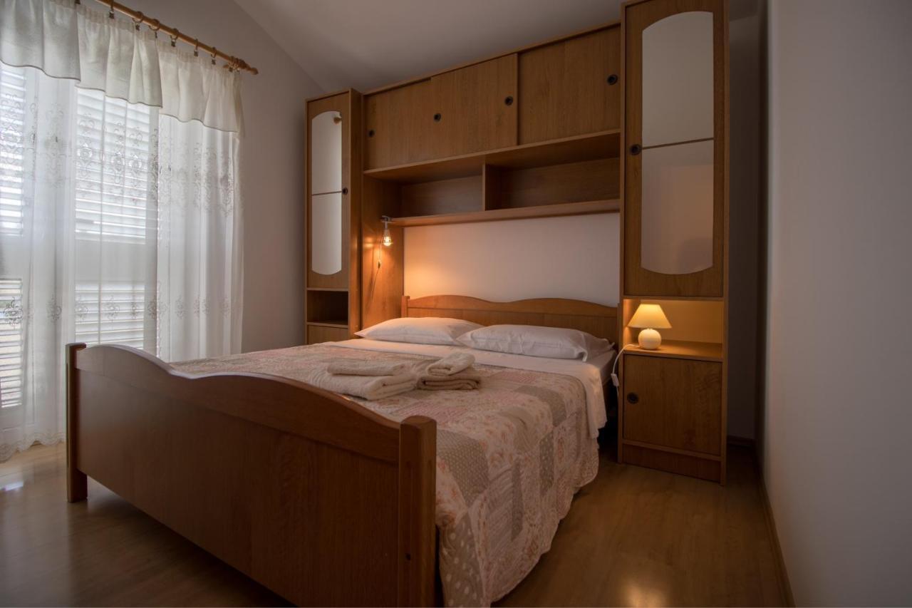 Apartments With A Parking Space Punat, Krk - 20553 Екстер'єр фото
