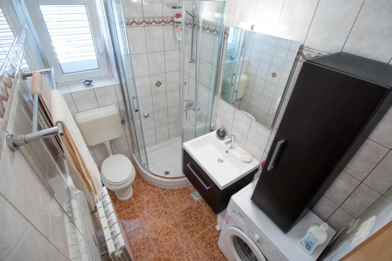 Apartments With A Parking Space Punat, Krk - 20553 Екстер'єр фото